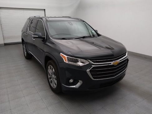 Used 2020 Chevrolet Traverse Premier FWD image 13