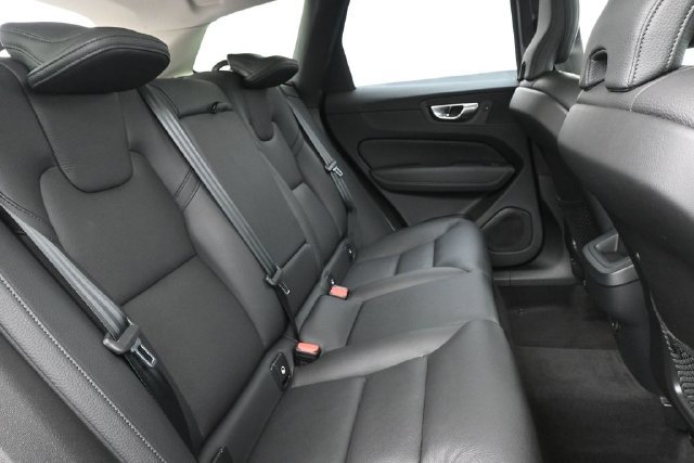 Used 2023 Volvo XC60 B5 Plus w/ Climate Package AWD/4WD image 31