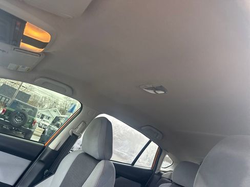 Used 2019 Subaru Crosstrek 2.0i Premium AWD/4WD image 23