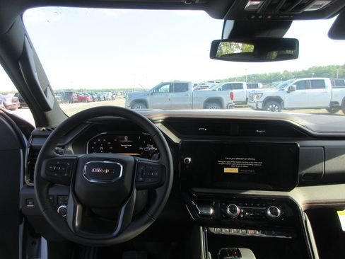 New 2026 GMC Sierra 1500 AT4 w/ AT4 Premium Package AWD/4WD image 17