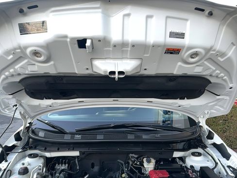 Used 2018 Nissan Kicks SV image 27