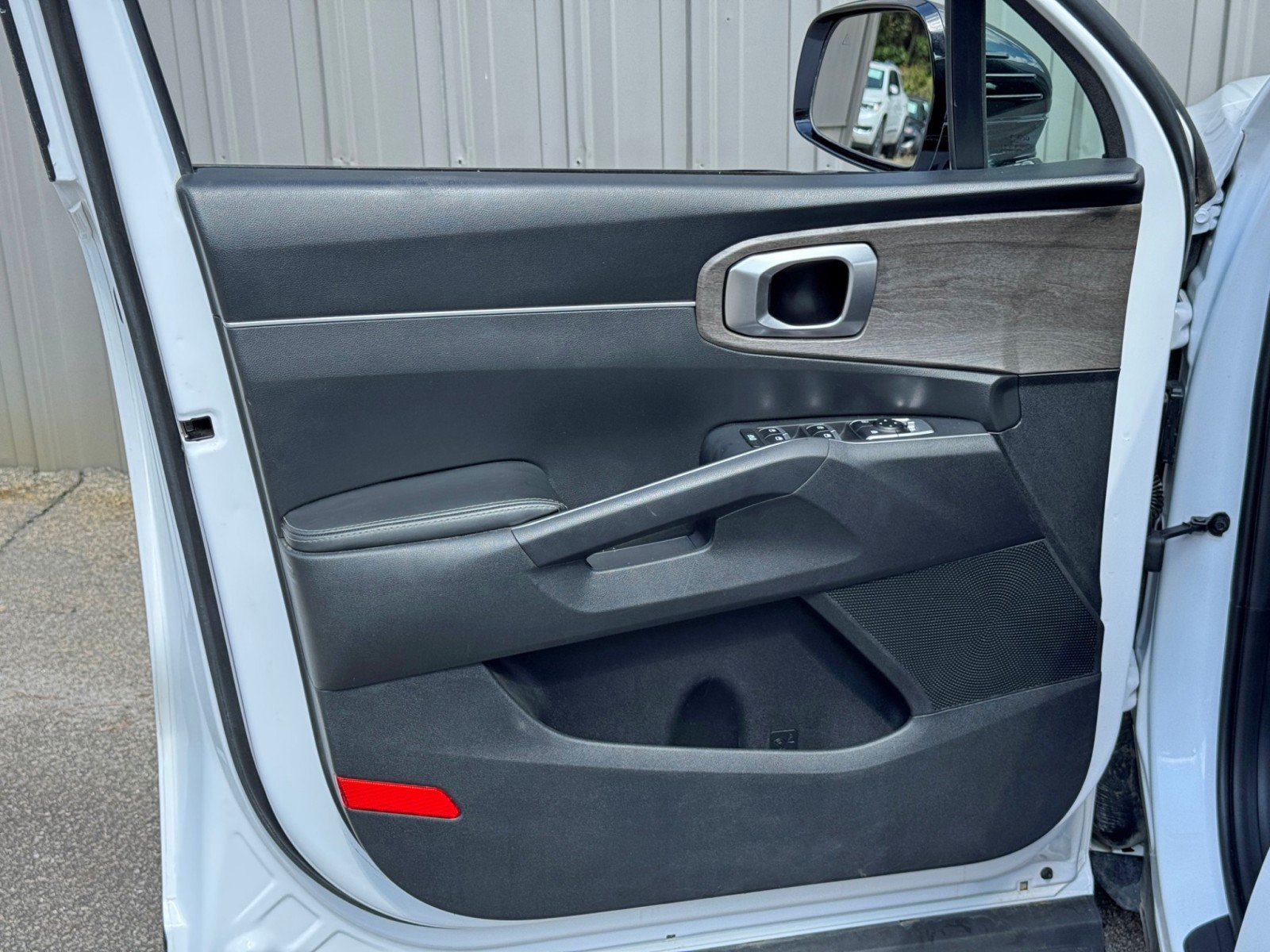 Used 2022 Kia Sorento EX w/ Panoramic Sunroof Package FWD image 41