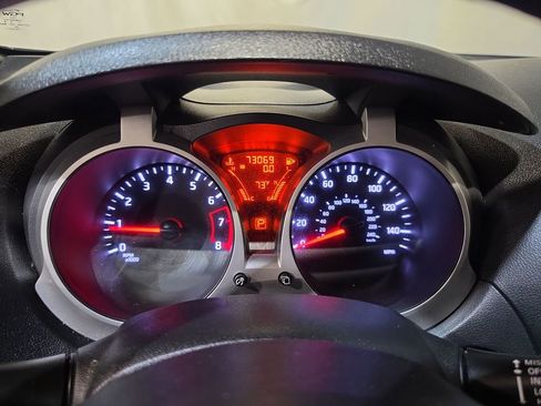Used 2015 Nissan Juke S AWD/4WD image 10