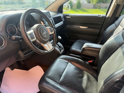 Used 2015 Jeep Compass High Altitude AWD/4WD image 24