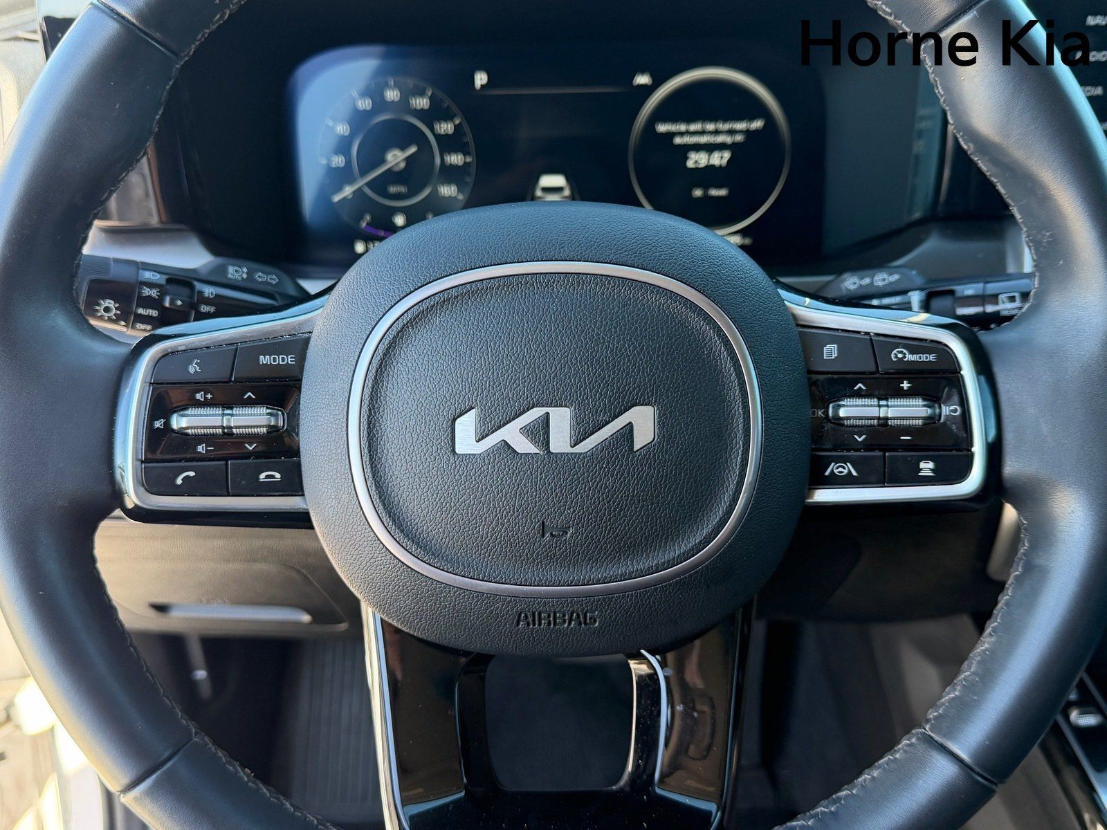Used 2023 Kia Sorento SX AWD/4WD image 34