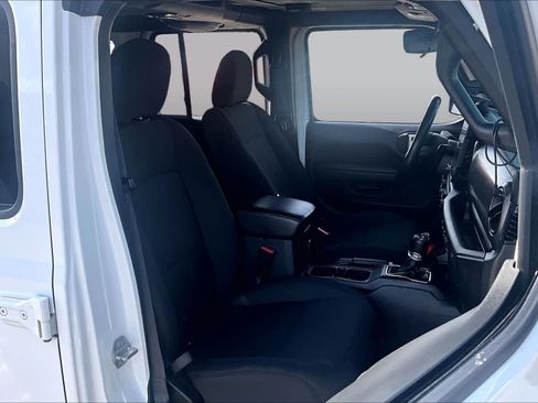 Used 2021 Jeep Wrangler Unlimited Sport AWD/4WD image 9