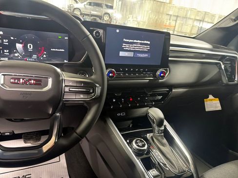 New 2026 GMC Canyon Elevation w/ Convenience Package image 20