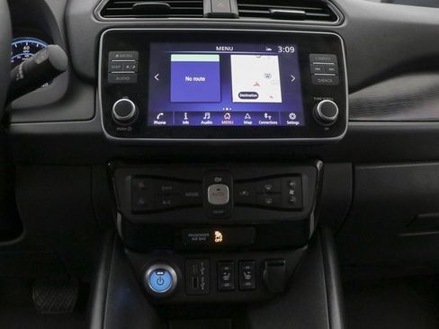 Used 2023 Nissan Leaf SV Plus image 23