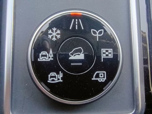 New 2026 Nissan Pathfinder SV image 20