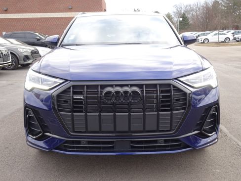 Certified 2025 Audi Q3 2.0T Premium w/ Convenience Package image 7