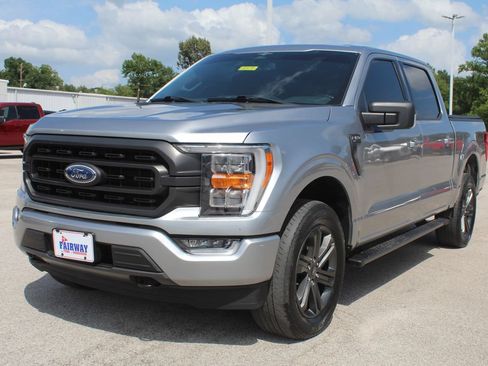 Used 2023 Ford F150 XLT w/ Equipment Group 302A High AWD/4WD image 4