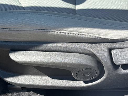 Used 2017 Hyundai Elantra SE w/ SE A/T Tech Package 03 FWD image 19