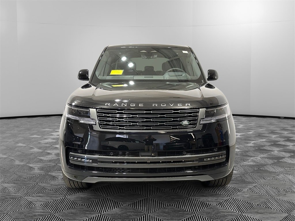 Used 2025 Land Rover Range Rover SE AWD/4WD image 8