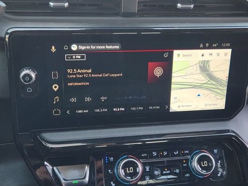 Used 2024 GMC Sierra 2500 AT4 w/ AT4 Premium Plus Package image 18