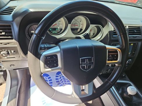 Used 2011 Dodge Challenger R/T RWD image 14