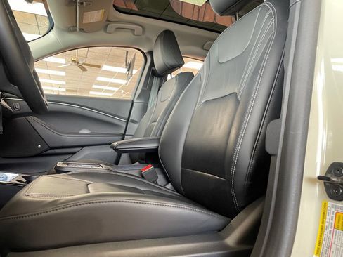 Used 2025 Ford Mustang Mach-E Premium RWD image 15
