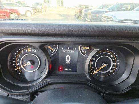 Used 2024 Jeep Gladiator Sport image 26