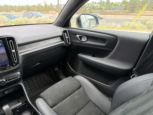 Used 2023 Volvo C40 P8 Recharge Plus AWD/4WD image 13