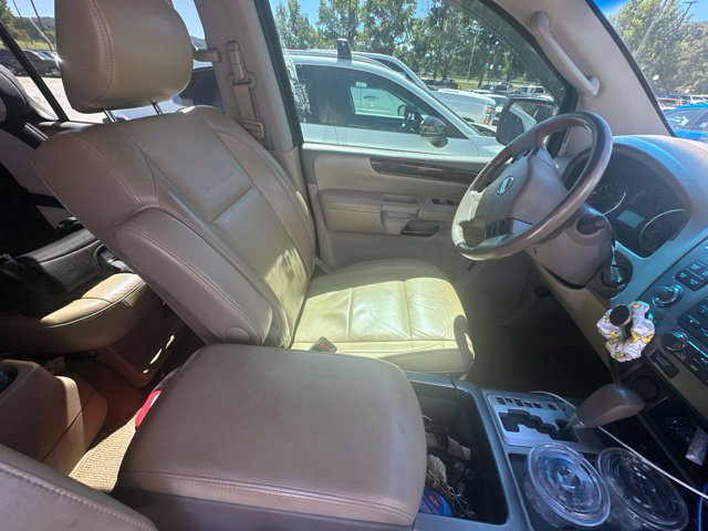 Used 2012 Nissan Armada Platinum RWD image 40