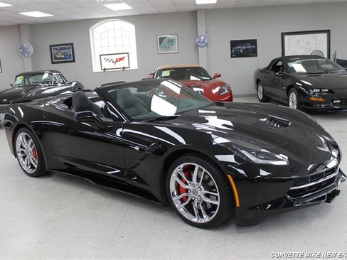 Used 2014 Chevrolet Corvette Stingray Convertible RWD image 11