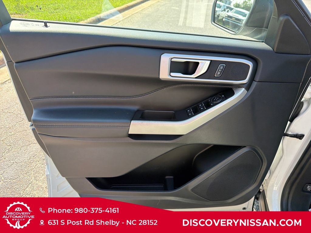 Used 2022 Ford Explorer XLT w/ Equipment Group 202A AWD/4WD image 10