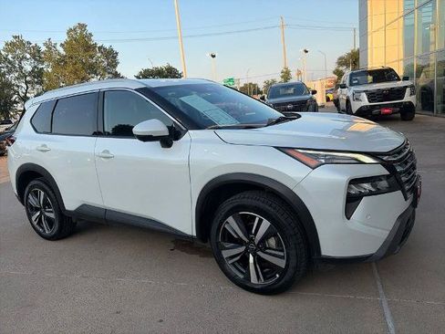Certified 2024 Nissan Rogue SL AWD/4WD image 7