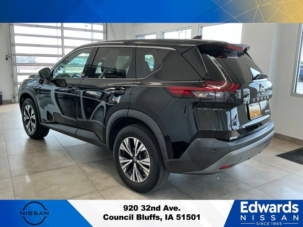 Used 2021 Nissan Rogue SV AWD/4WD image 5