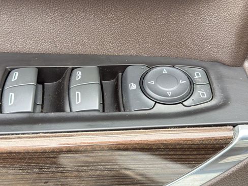 Used 2019 Chevrolet Silverado 1500 LT w/ Texas Edition AWD/4WD image 12