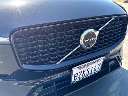 Used 2023 Volvo XC60 B6 Ultimate w/ Protection Package Premier AWD/4WD image 33