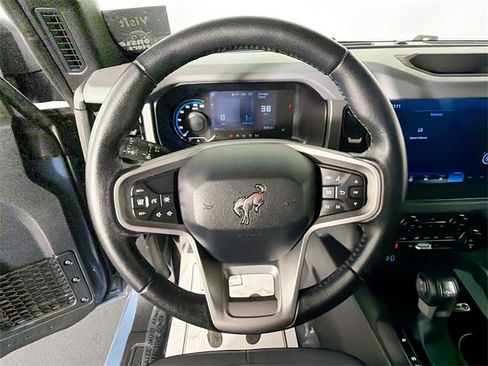 Used 2024 Ford Bronco Big Bend image 11