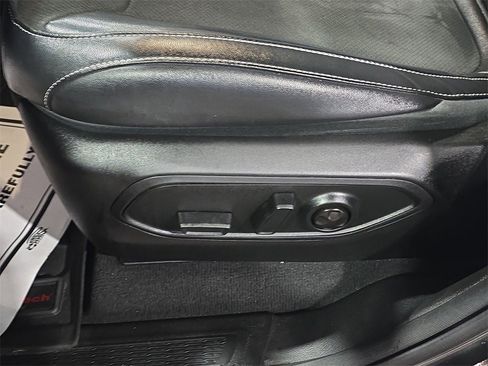 Used 2022 Jeep Grand Cherokee Altitude image 17