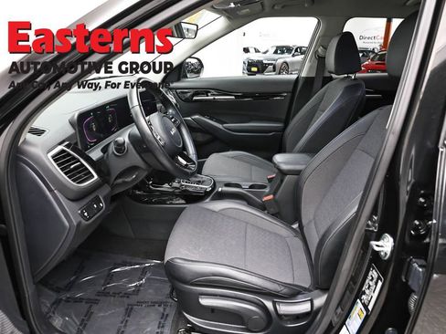Used 2025 Kia Seltos S FWD image 13