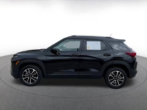 Used 2025 Chevrolet TrailBlazer LT image 9