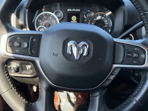 Used 2024 RAM 3500 Big Horn AWD/4WD image 14