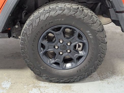 Used 2023 Jeep Wrangler Unlimited Rubicon 4xe AWD/4WD image 27