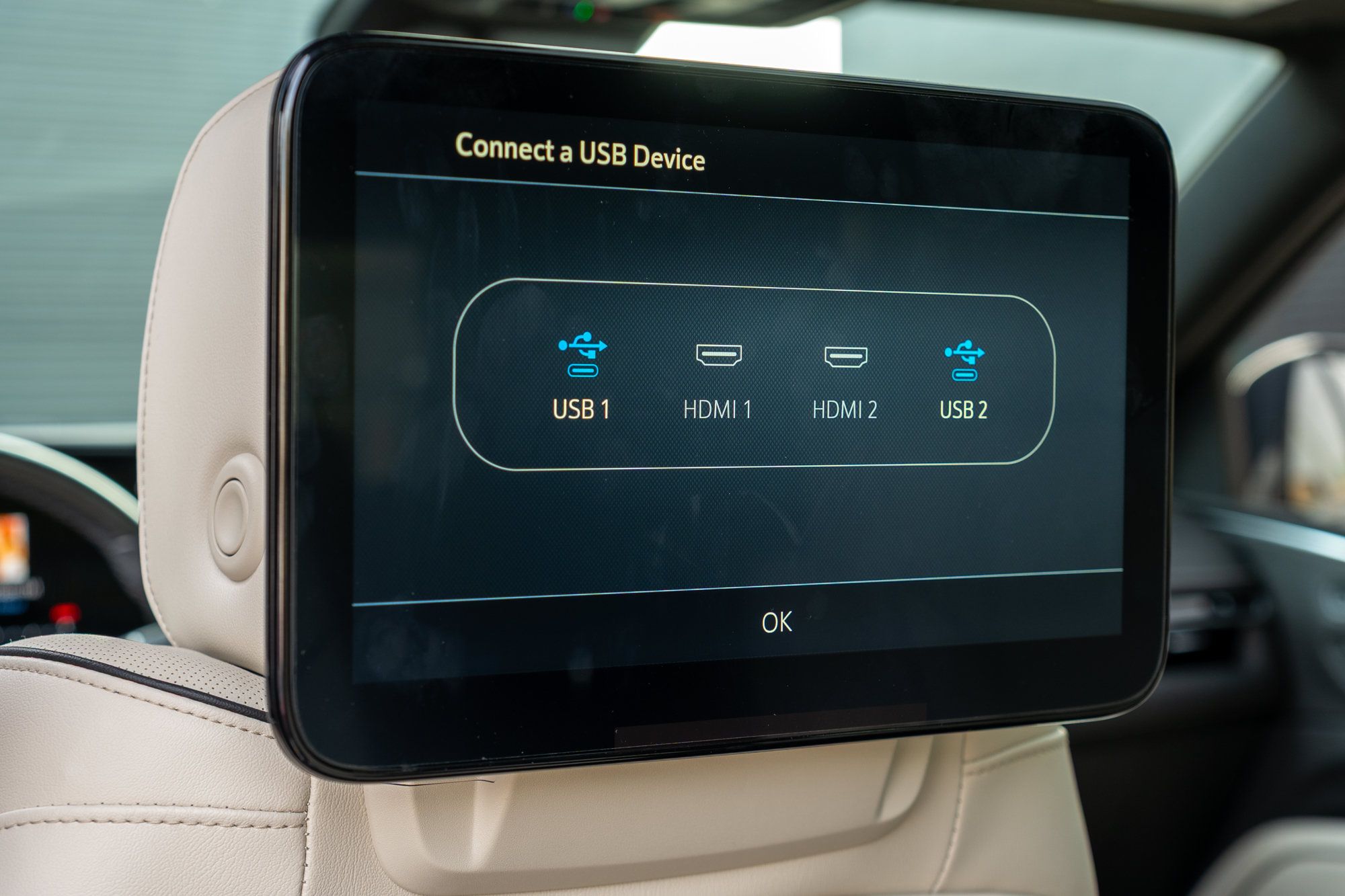 Used 2021 Cadillac Escalade Sport w/ Driver Assist Tech Package AWD/4WD image 14