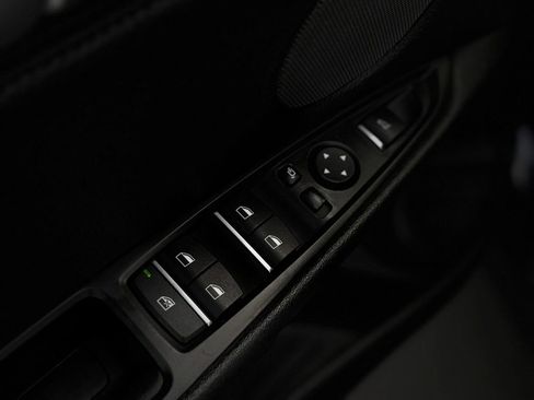 Used 2017 BMW X5 xDrive40e image 18