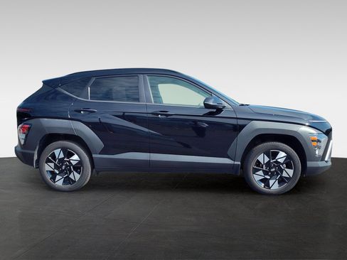 Certified 2024 Hyundai Kona SEL AWD/4WD image 4