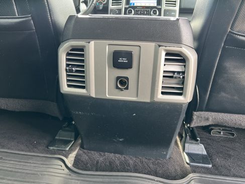 Used 2016 Ford F150 Lariat w/ Equipment Group 501A Mid AWD/4WD image 32