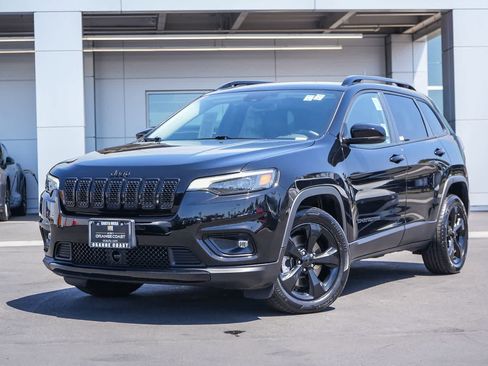 Used 2021 Jeep Cherokee Latitude Plus FWD image 1