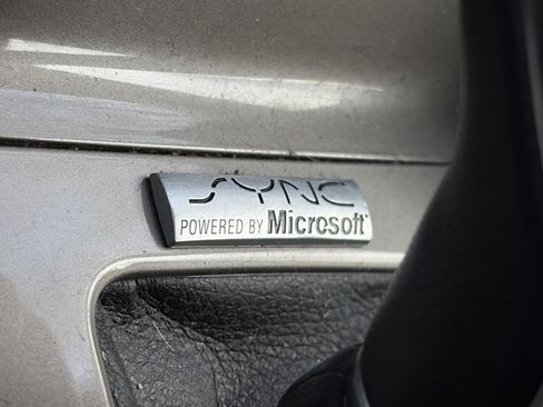 Used 2012 Ford Focus SEL image 18