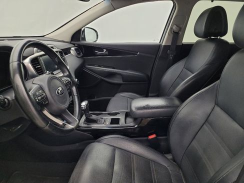 Used 2016 Kia Sorento SX image 17
