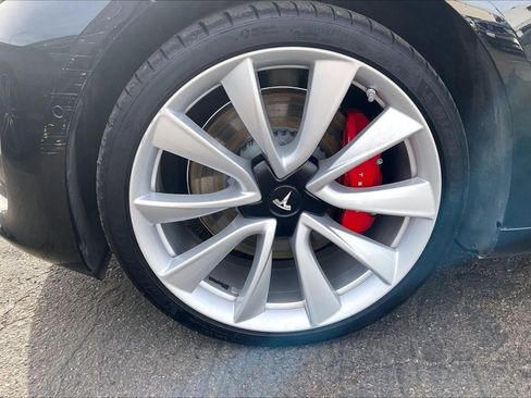 Used 2019 Tesla Model 3 Long Range image 4