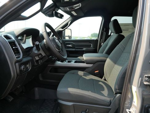 New 2026 RAM 2500 Big Horn AWD/4WD image 5