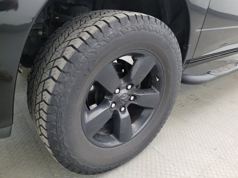 Used 2015 RAM 1500 Express AWD/4WD image 31