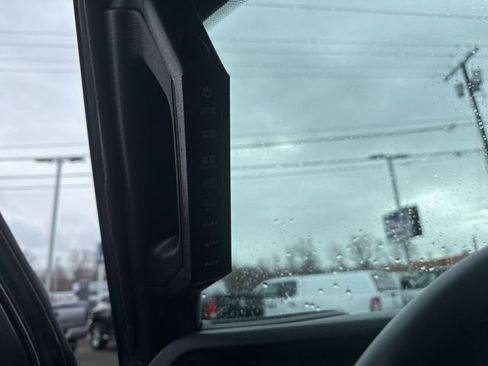 Used 2023 Jeep Gladiator Mojave w/ Cold Weather Group image 33