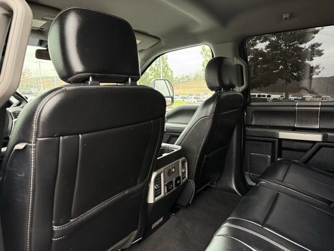 Certified 2021 Ford F250 Lariat w/ Lariat Ultimate Package image 25