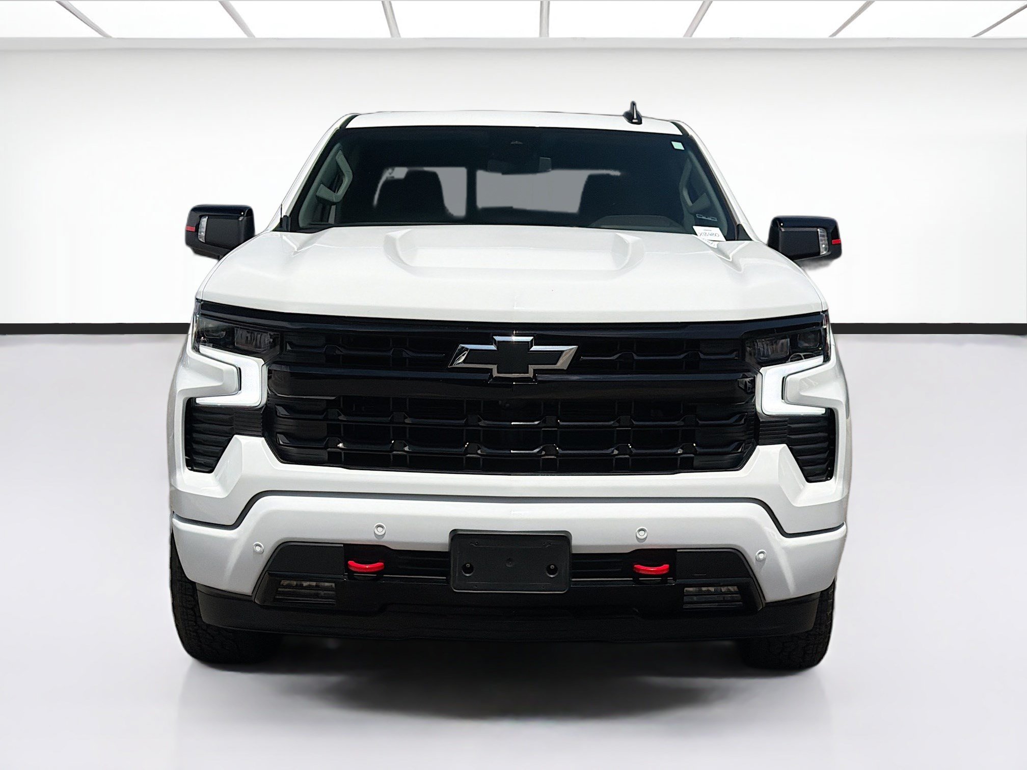 Used 2025 Chevrolet Silverado 1500 RST w/ Redline Edition AWD/4WD image 2
