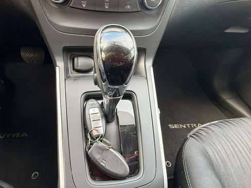 Used 2016 Nissan Sentra SV FWD image 22