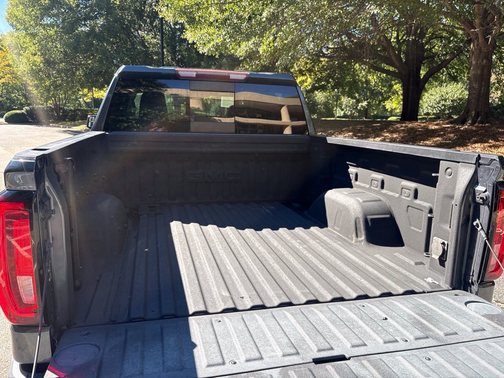 Used 2019 GMC Sierra 1500 SLT w/ SLT Premium Package AWD/4WD image 17